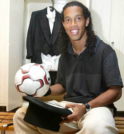 RONALDINHO LE MAGICIEN.................